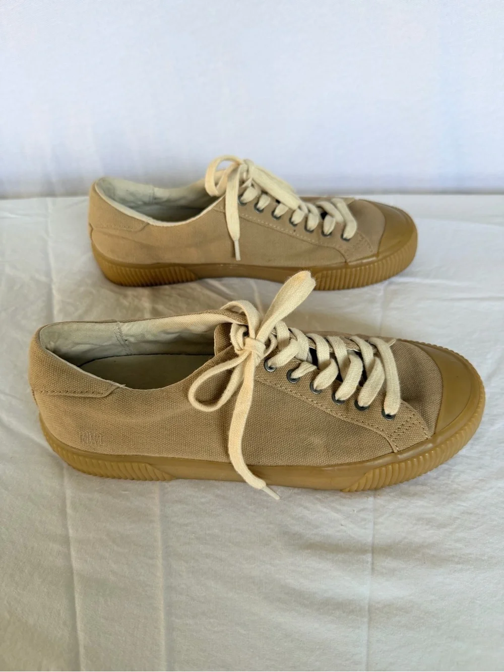 Madewell Sidewalk Canvas Sneakers 7.5 Gum Sole Retro Neutral Coastal Dad Shoe